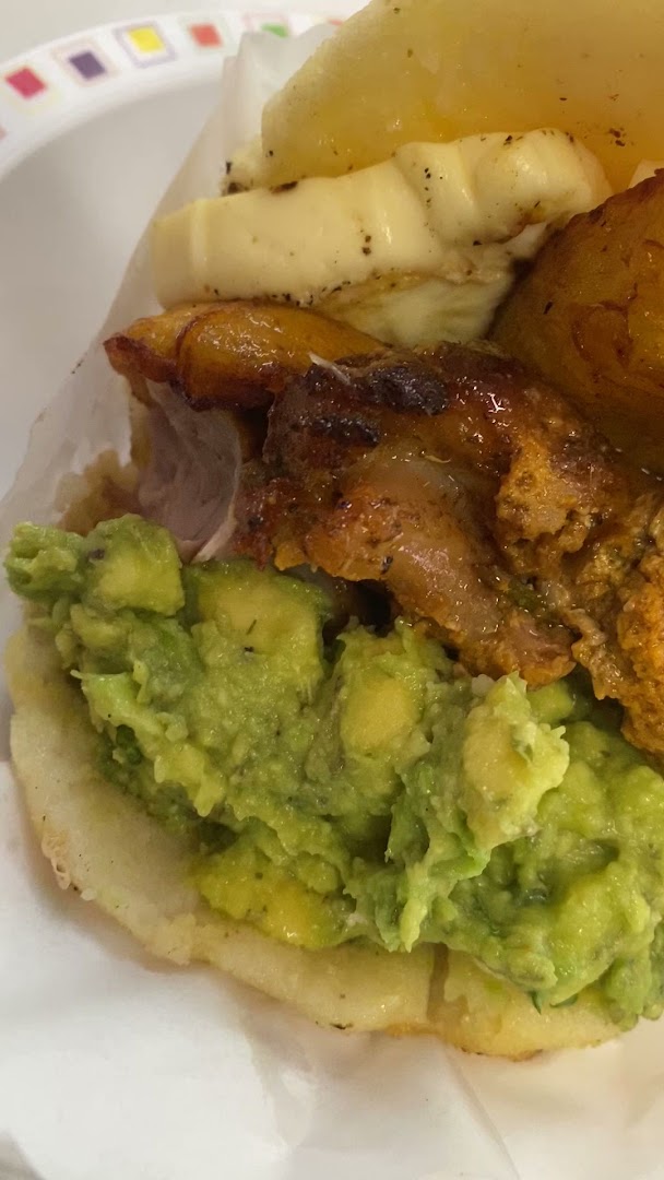 Mia's Arepas a taste of Venezuela · Photos 9